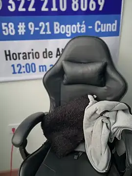 NATHALIA-28_'s Live XXX Chat