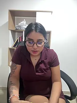 Sophie_Dreamss' Live XXX Chat