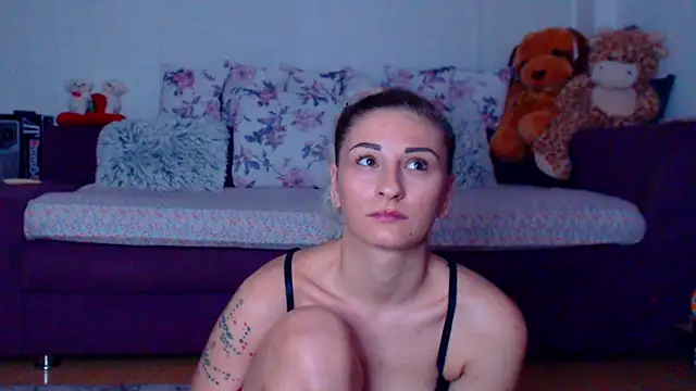 Chat XXX ao vivo de CassieSpell