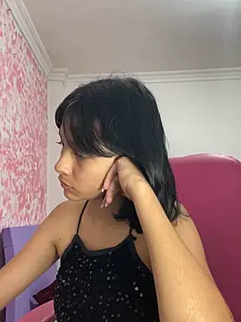 xoxo_milk 网络视讯表演