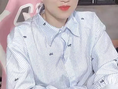 TranOanh999 网络视讯表演