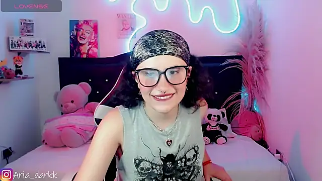 AriaDark Chat XXX in diretta