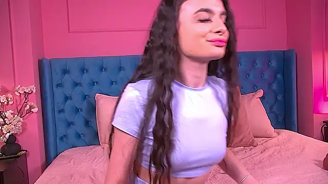 ElaraMoreln Live XXX chat