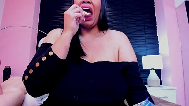 Valery_Nasty__ élő XXX-chatje