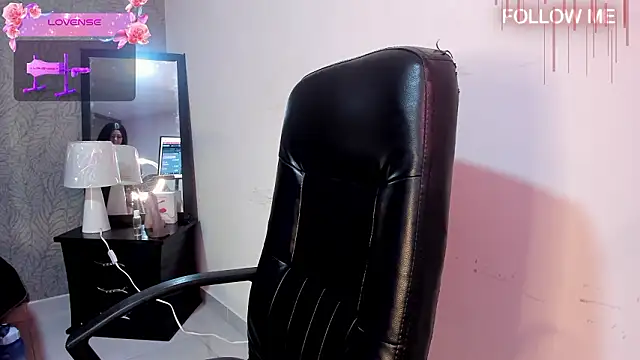 Elise-Leyton Live XXX Chat