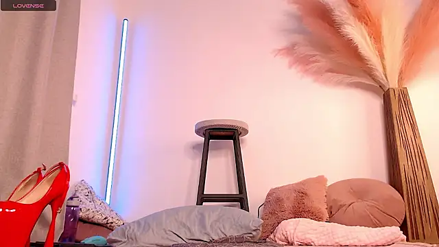 heyleybbgirl Adlı Modelin Canlı XXX Sohbeti