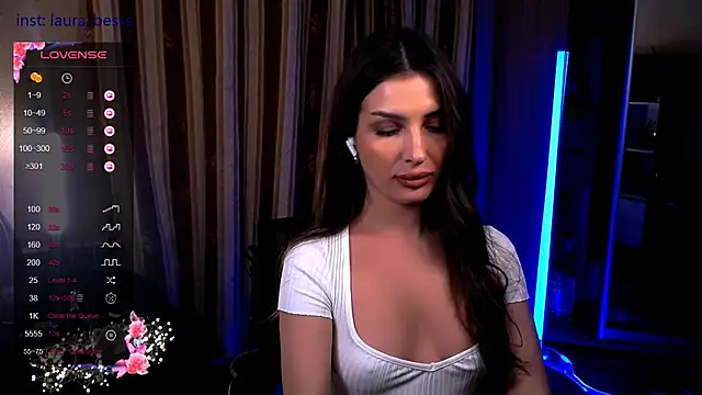 Chatroom XXX en direct de Laura_Bess