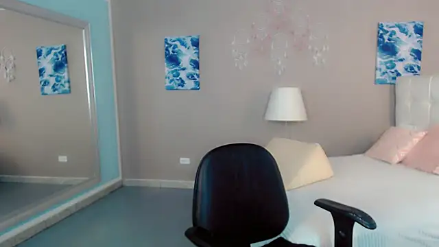 Czat XXX na żywo – _Maddison_Ivanova_