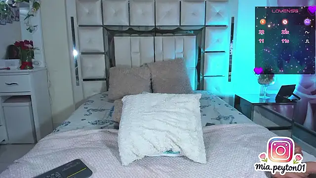 mia_peyton Adlı Modelin Web Kamerası Şovu