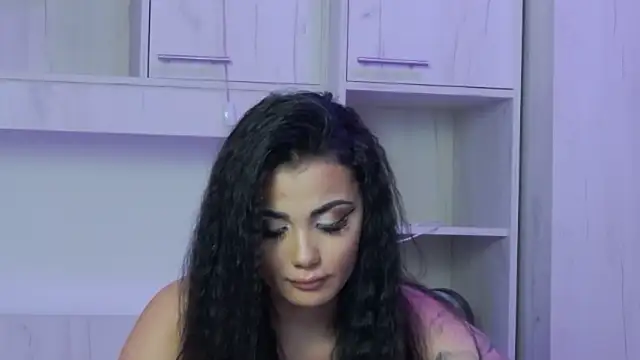 MayaMadison's Live XXX Chat