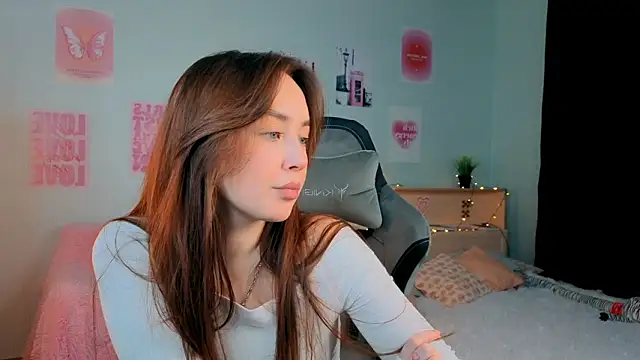 fallin_loveeのライ ブXXXチャット