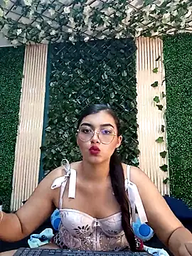 Pau_vega_のライブXXXチャット