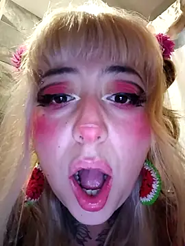 ciindy_inkのライブXXXチャット