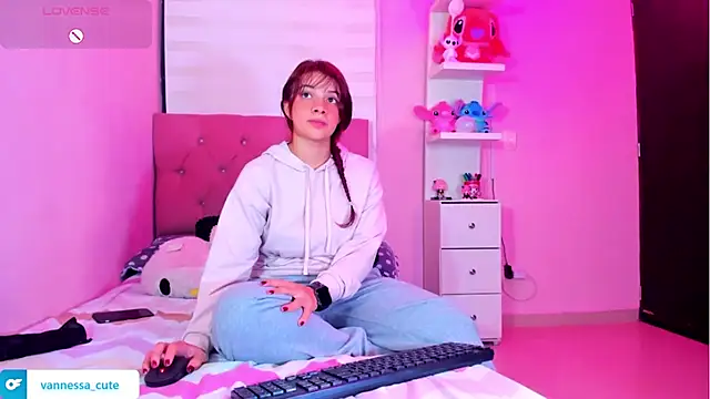 Czat XXX na żywo – Vannessa__Shy