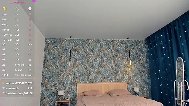 OdellaFrake's Live XXX Chat