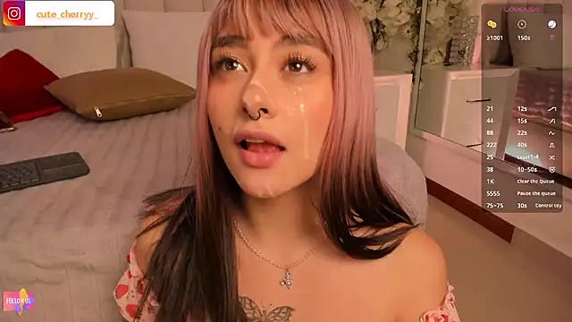 Chatroom XXX en direct de cute__cherry_