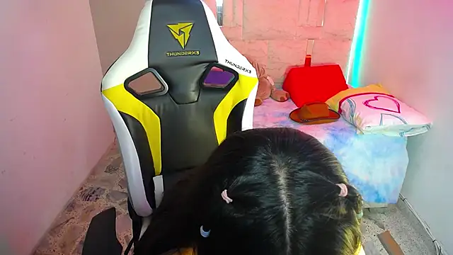 Little_bubu élő XXX-chatje