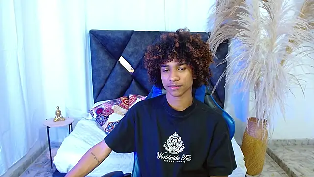 angelll18_ 在線直播表演