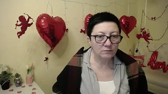 EmilyL0ve Chat XXX live