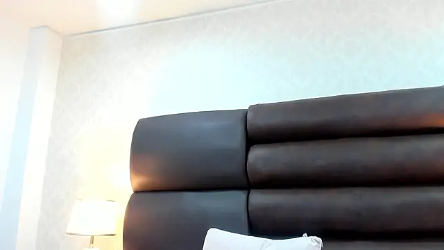 ScarletJons élő XXX-chatje