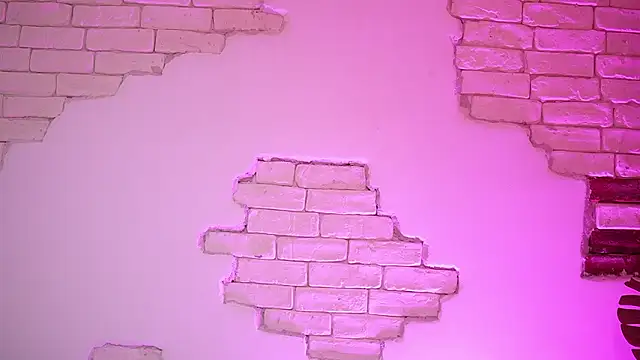 CallieDoll Show in webcam