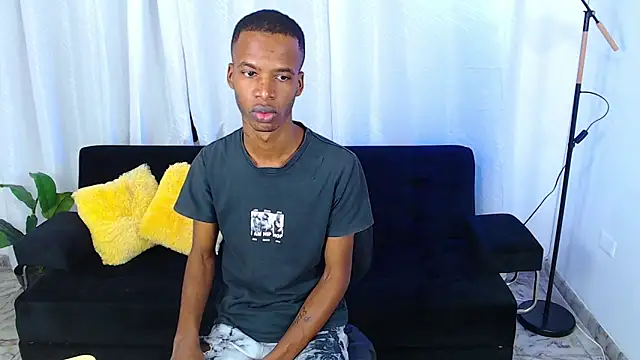 gusy_18's Webcam Show