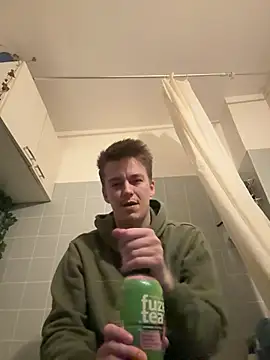 Chatroom XXX en direct de Toyjungee