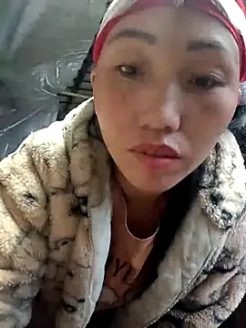 hot-luna- Pertunjukan Webcam