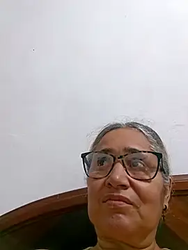 Chat +18 de _candi ao vivo