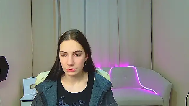 NikaStark_ Chat XXX in diretta