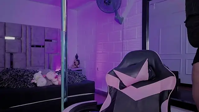 BonnieAnderson_ Obrolan Langsung XXX