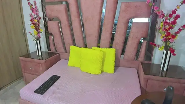 MaraKarly: απευθείας συνομιλία ΧΧΧ