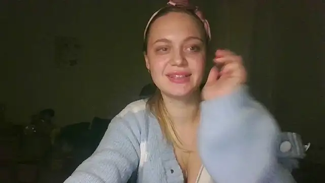 Онлайн чат XXX Cynoraye