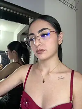 دردشة IslaCole الجنسية المباشرة