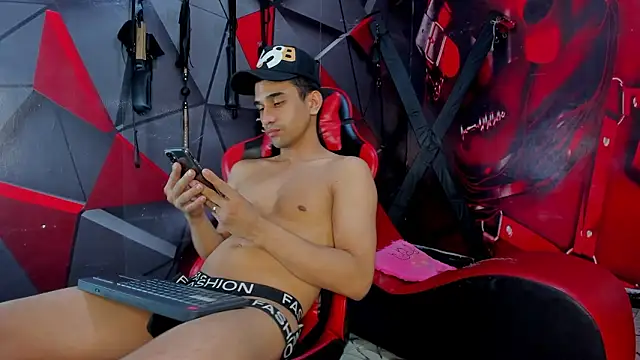 Hot_Boys_69のウェブカメラショー