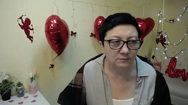 EmilyL0ve's Live XXX Chat