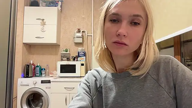 Онлайн чат XXX AngelJeni