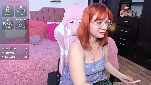 Nina_curves Live XXX Chat