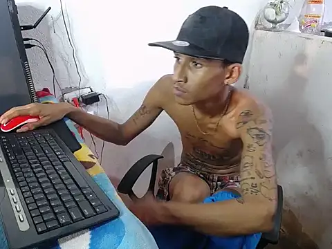 عرض كام master_tattoo