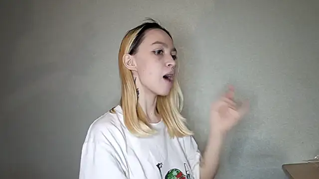 AyanamiPepe 现场XXX聊天