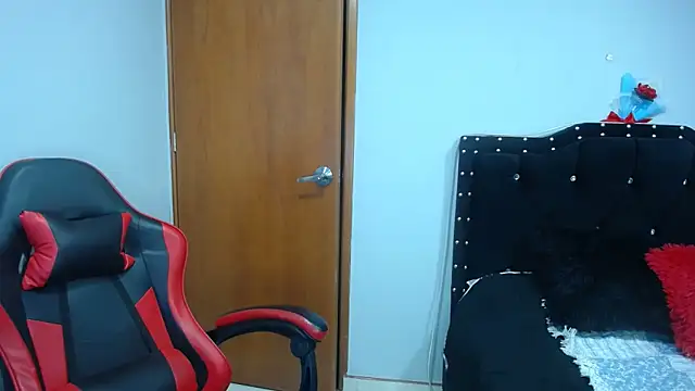 Chat +18 de Ursulawhite69 ao vivo