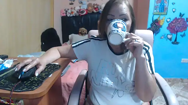 milfeddy_'s Live XXX Chat