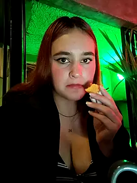 katty_42's Live XXX Chat