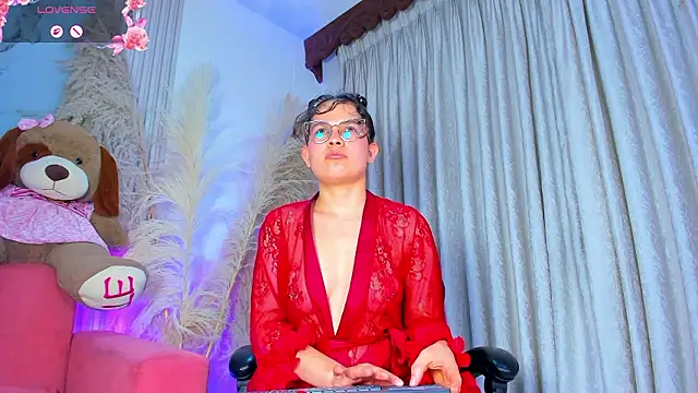 Chat +18 de alejagarcia_ ao vivo