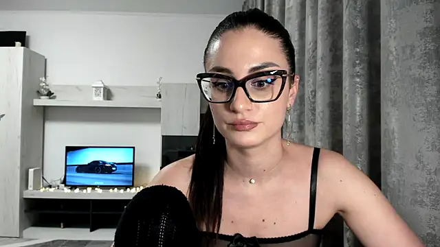 AleeAlice Webcam show