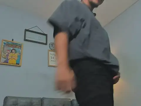 Xfire_boy69 élő XXX-chatje