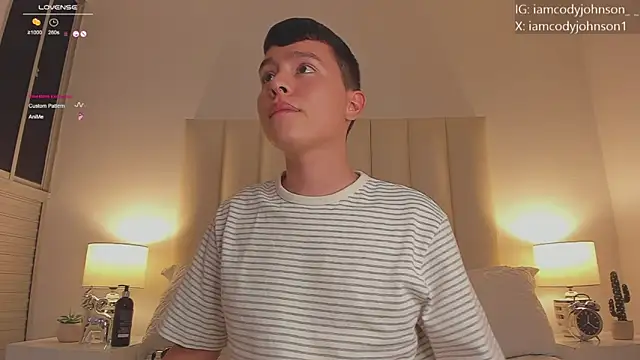 Chat +18 de the_little_cody ao vivo