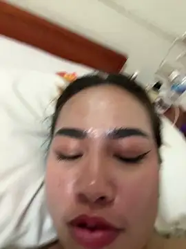 Ponthip Pertunjukan Webcam