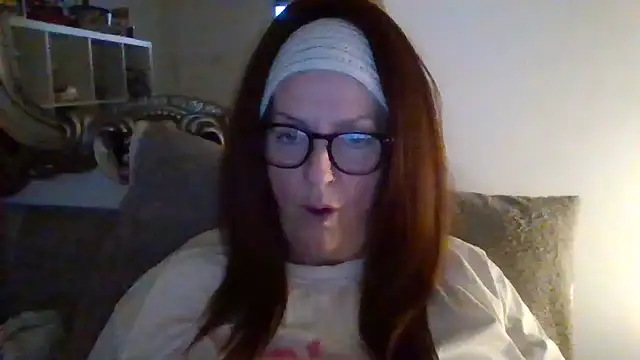 XXX chat uživo modela Tillieuk