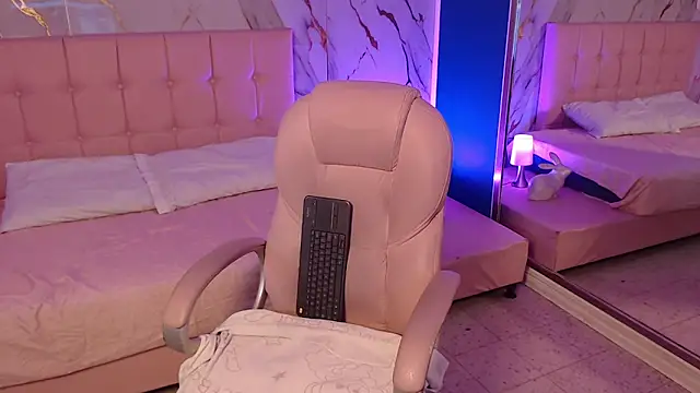 XXX chat uživo modela Red_kytty6